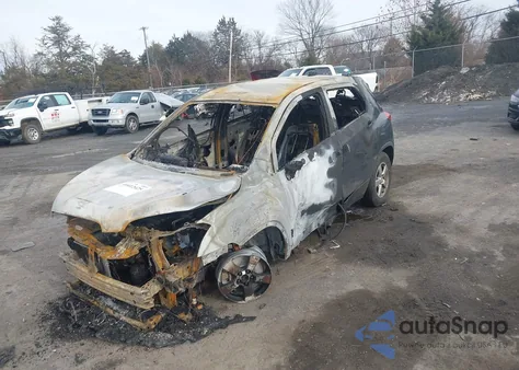 2016 Chevrolet Trax 1Ls z USA, uszkodzony, nr VIN 3GNCJNSB2GL140481